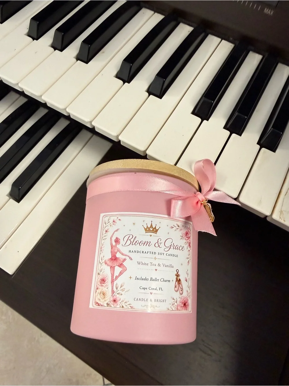 White Tea & Vanilla Soy Candle — Pink Decorative Jar